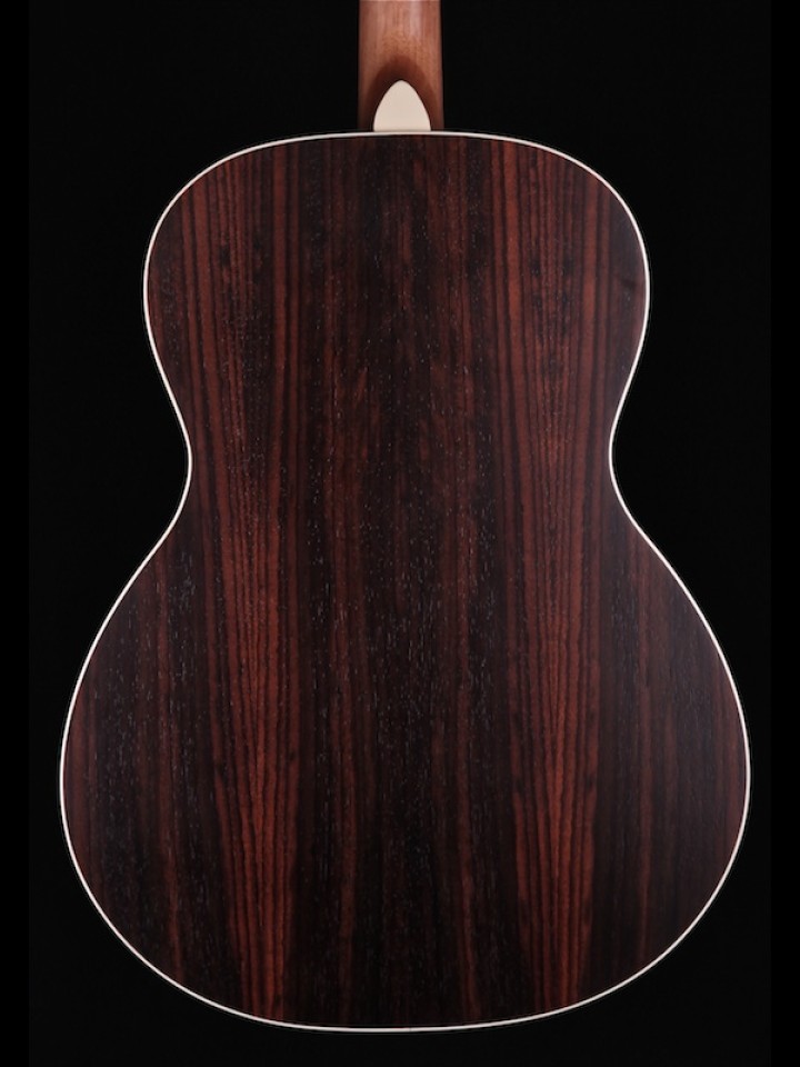 SOLID SPRUCE TOP W/RSWD TENOR SATIN FINISHED UKULELE